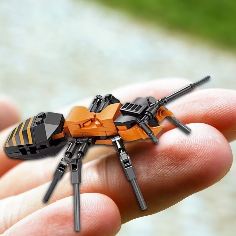 une-fourmi-style-lego-sur-une-main