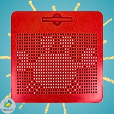 un-joli-crabe-dessiné-avec-des-billes-de-métal-sur-une-tablette-magnétique-rouge