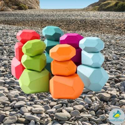 blocs-de-bois-colorés-à-empiler-multicolores