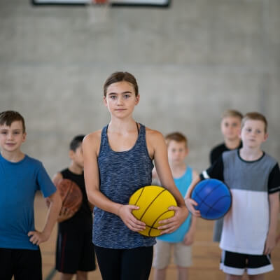 ballon-en-mousse-basketball