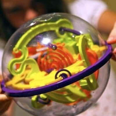     boule-labyrinthe-enfants