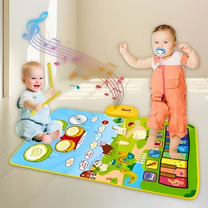 deux enfants 2 ans jouent avec tapis d'éveil musical