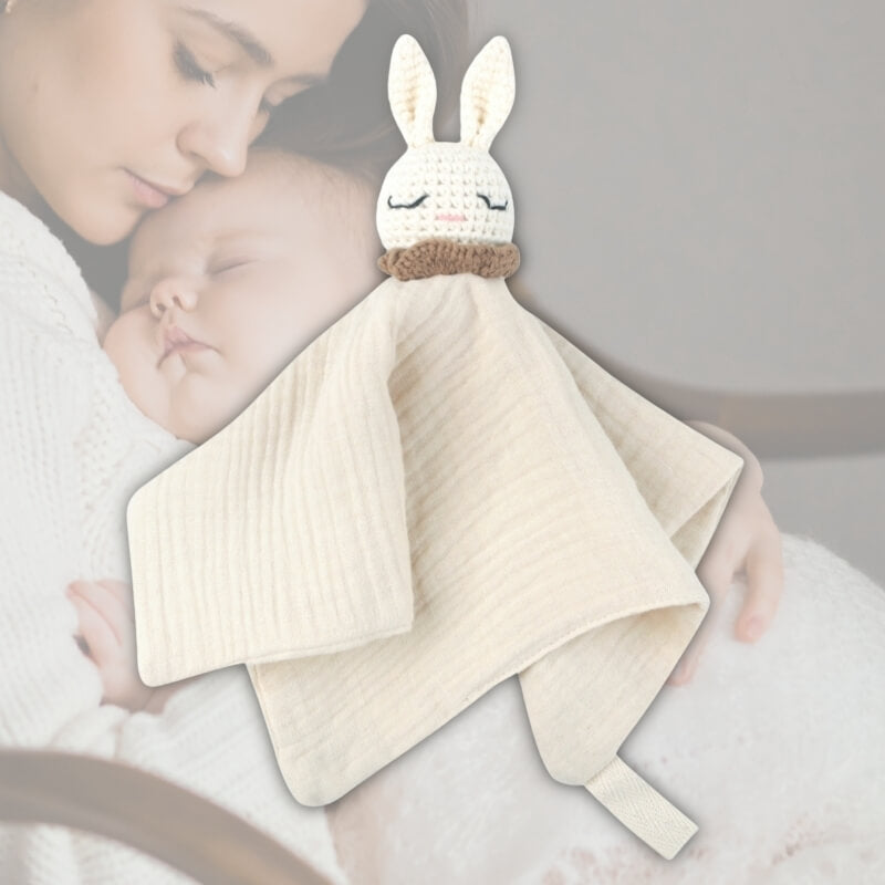 lapin-en-tricot-dormeur-creme-collier-brun