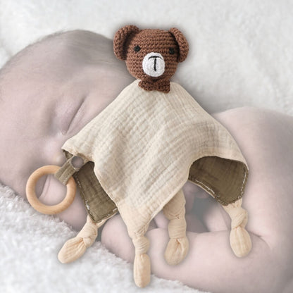ourson-tricoté-brun-et-beige-anneau-de-dentition-et-grelot