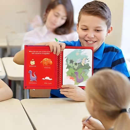 enfant 9 ans fier de son livre dessin facile coloriage à l'eau