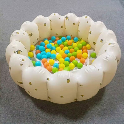 jolie piscine a balle bebe forme de fleur gonflable