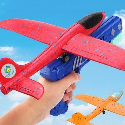     lanceur-avion-en-mousse-enfant