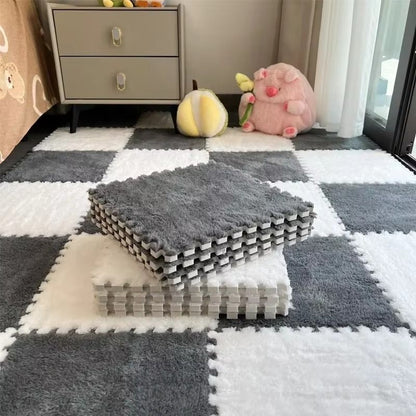 magnifique plancher recouvert de tapis puzzle duveté blanc et gris