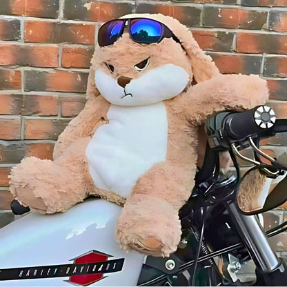 peluche lapin assis sur une moto harley davidson