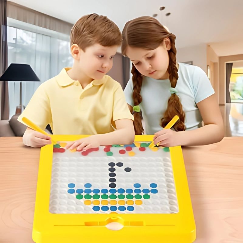 table dessin enfant qui dessinent avec stylet magnetique