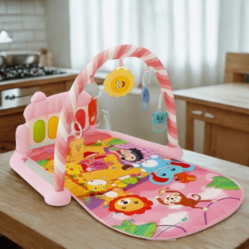 tapis d'éveil bébé rose avec animaux et arche colorée
