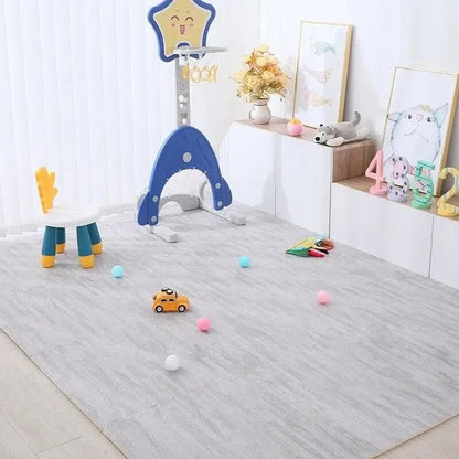 tuiles-de-tapis-gris-moelleux-et-souple
